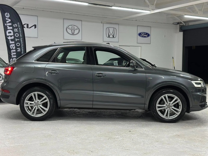 Used Audi Q3 2017 for sale - 77027738: Photo 8