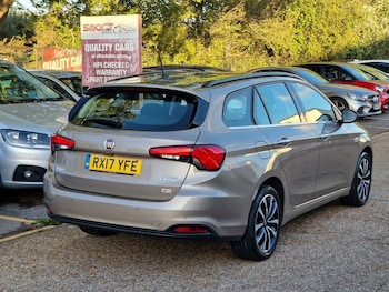 Used Fiat Tipo 2017 for sale - 76040125: Photo