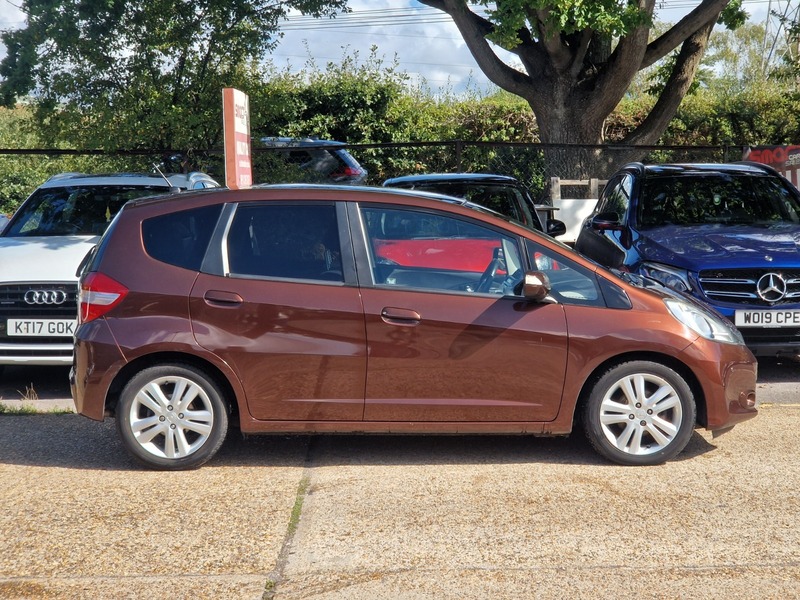 Used Honda Jazz 2011 for sale - 77140384: Photo 3