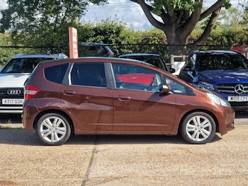 Used Honda Jazz 2011 for sale - 77140384: Photo