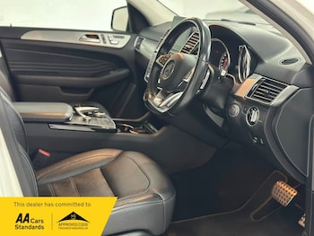 Used Mercedes-Benz GL Class 2016 for sale - 76346122: Photo