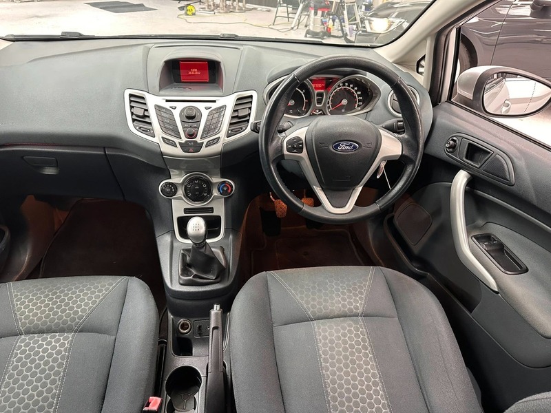 Used Ford Fiesta 2010 for sale - 76357159: Photo 12