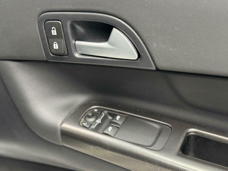 Used Volvo C30 2011 for sale - 77477899: Photo 10
