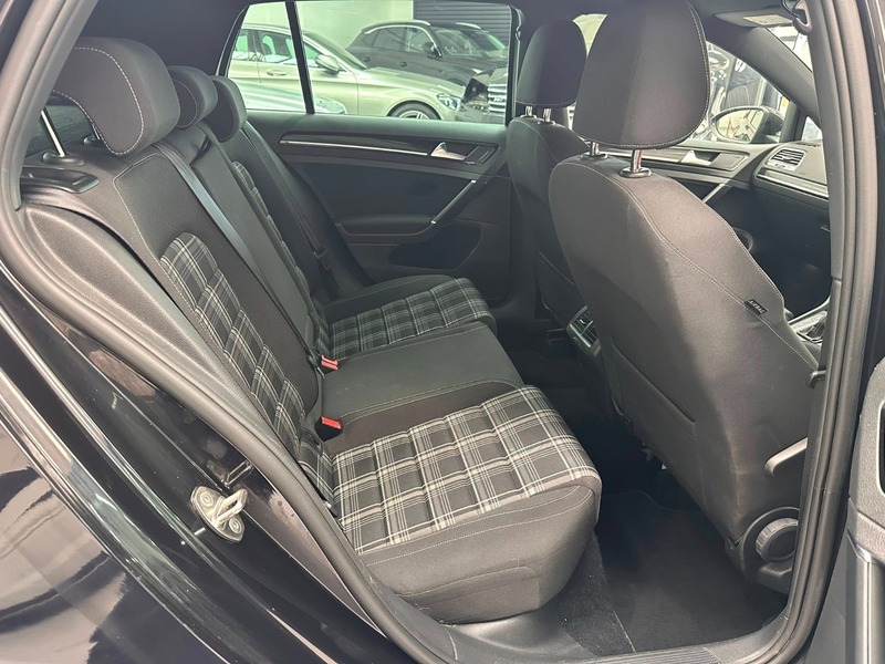 Used Volkswagen Golf 2016 for sale - 76357154: Photo 14
