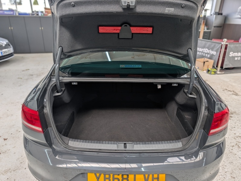 Used Volkswagen Passat 2019 for sale - 78031269: Photo 9