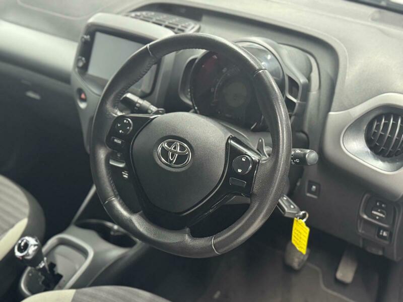 Used Toyota AYGO 2019 for sale - 77477924: Photo 11