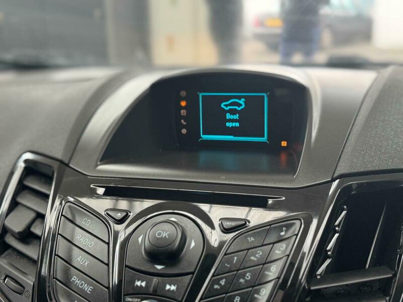 Used Ford Fiesta 2014 for sale - 76520878: Photo 13