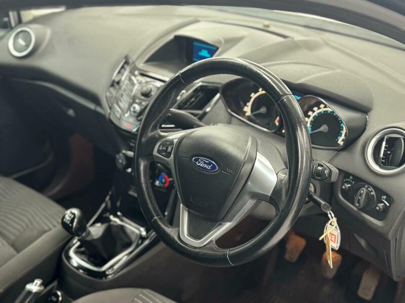 Used Ford Fiesta 2014 for sale - 76520878: Photo 24