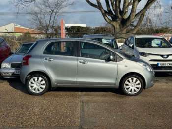 Used Toyota Yaris  for sale - 73608279: Photo