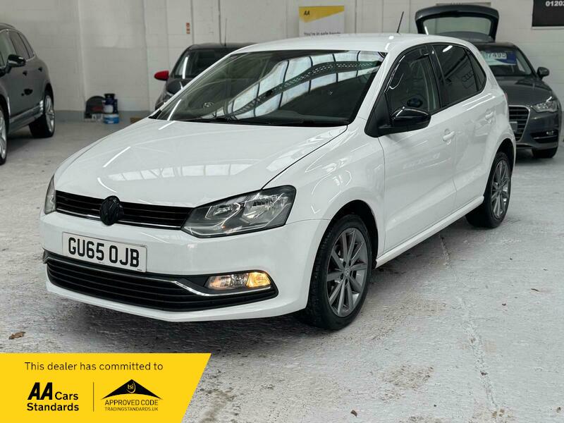 Used Volkswagen Polo 2015 for sale - 76768931: Photo 1