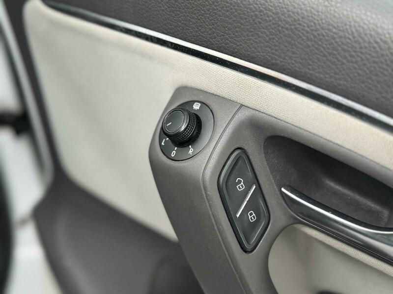 Used Volkswagen Polo 2015 for sale - 76768931: Photo 10