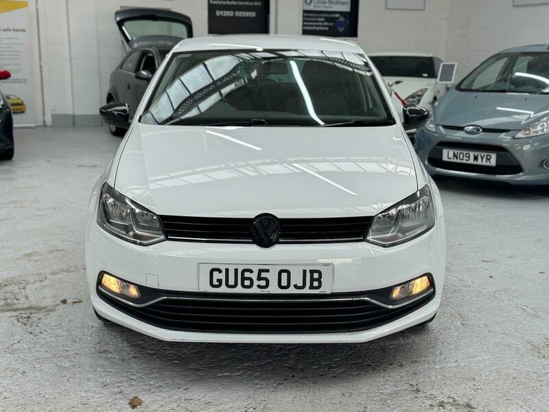 Used Volkswagen Polo 2015 for sale - 76768931: Photo 5