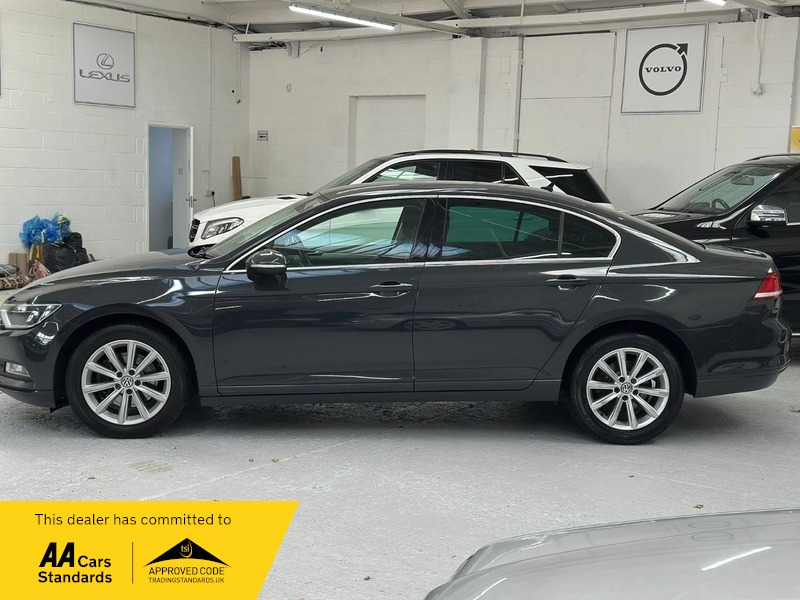 Used Volkswagen Passat 2017 for sale - 76357151: Photo 6