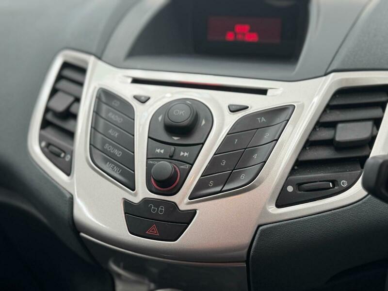 Used Ford Fiesta 2009 for sale - 76768917: Photo 11