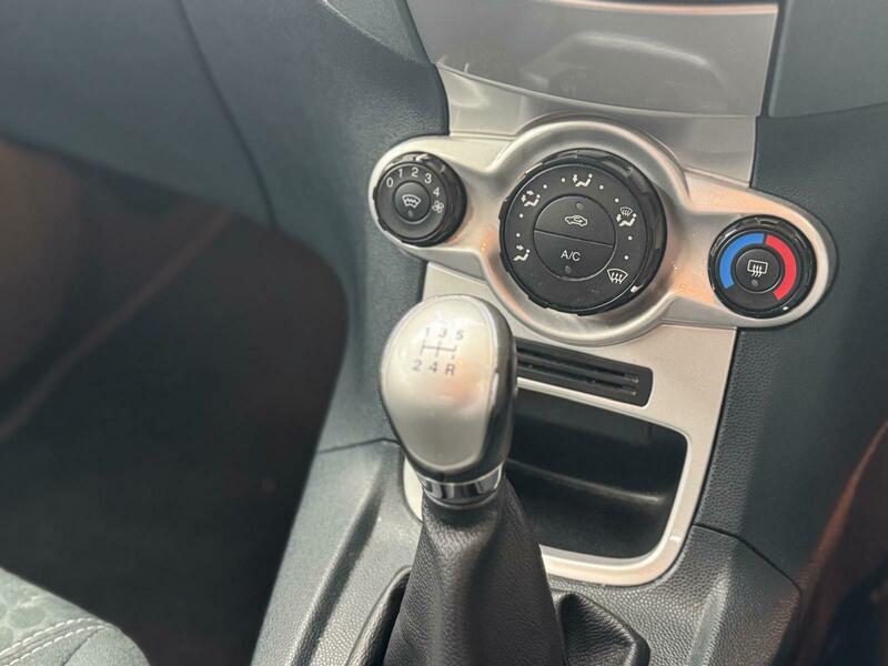 Used Ford Fiesta 2009 for sale - 76768917: Photo 12