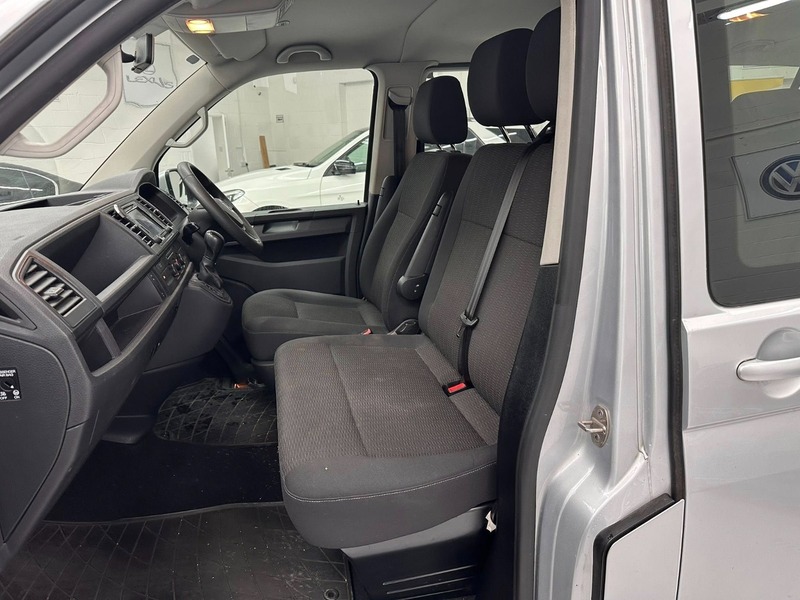Used Volkswagen Transporter 2015 for sale - 76357129: Photo 8