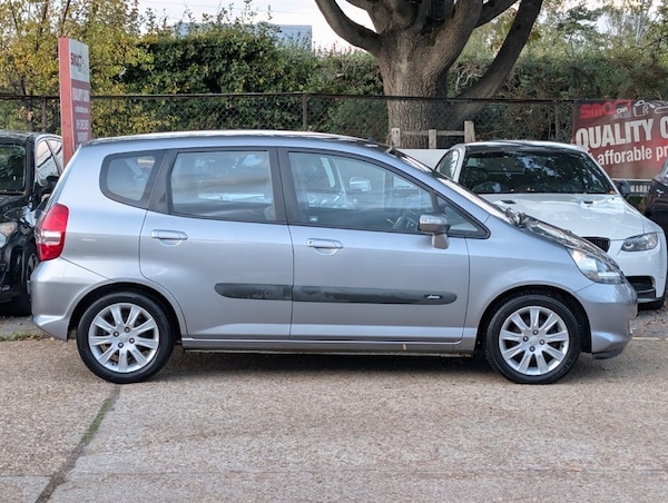 Used Honda Jazz 2006 for sale - 76224191: Photo 3