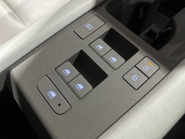Used Hyundai IONIQ 6 2023 for sale - 76272391: Photo 21
