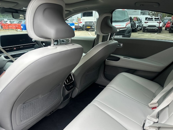 Used Hyundai IONIQ 6 2023 for sale - 76272391: Photo 32