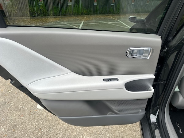Used Hyundai IONIQ 6 2023 for sale - 76272391: Photo 33