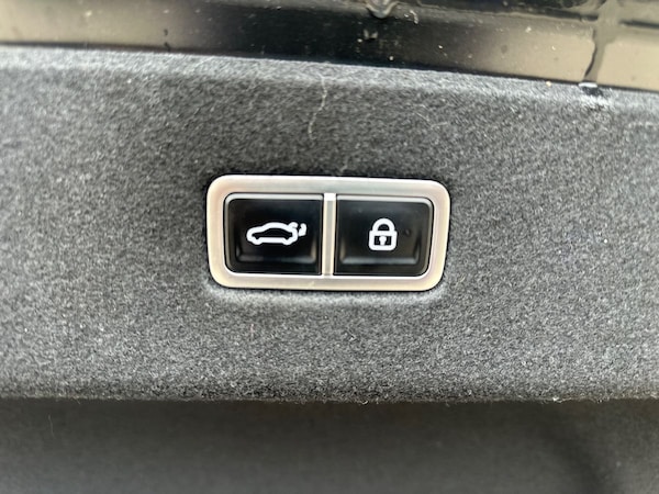 Used Hyundai IONIQ 6 2023 for sale - 76272391: Photo 35