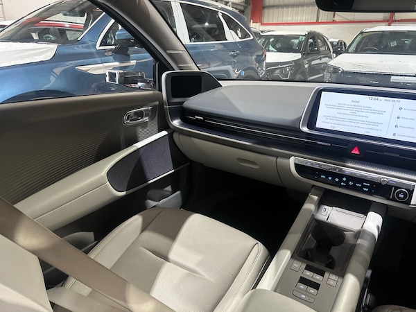 Used Hyundai IONIQ 6 2023 for sale - 76272391: Photo 40