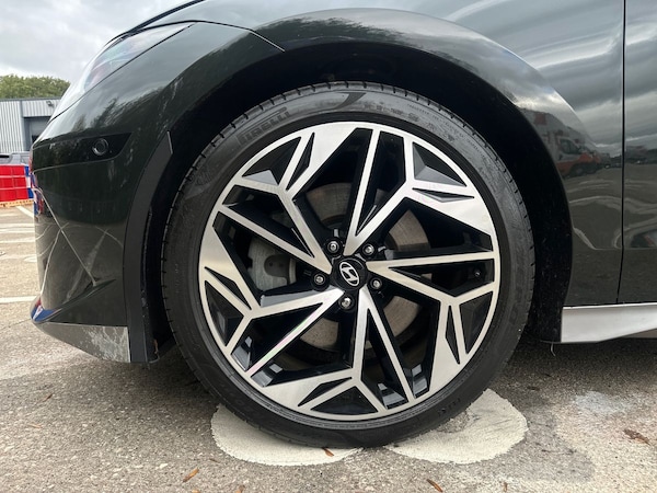Used Hyundai IONIQ 6 2023 for sale - 76272391: Photo 8
