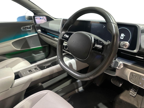 Used Hyundai IONIQ 6 2023 for sale - 76272391: Photo 9