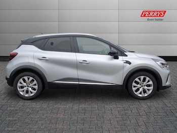 Used Renault Captur 2020 for sale - 76436813: Photo