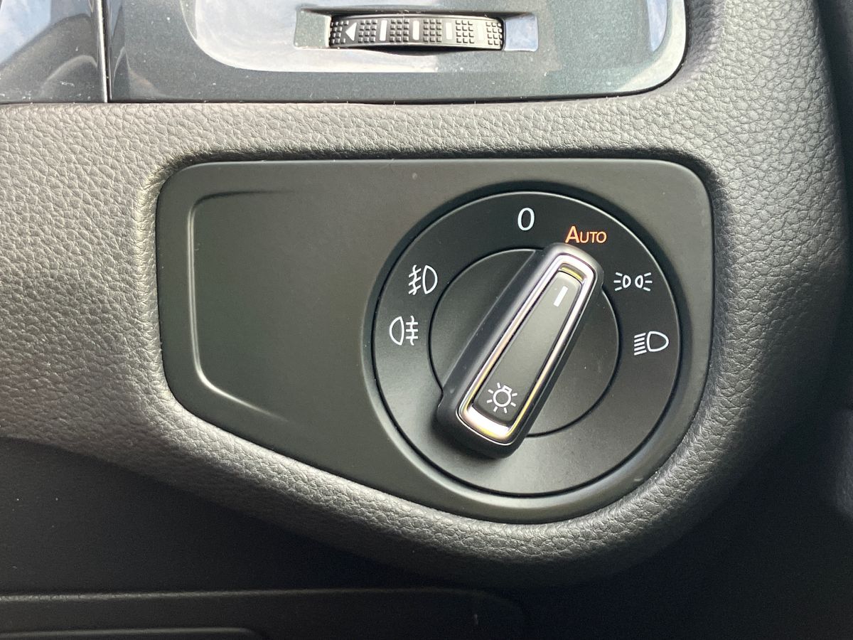 Used Volkswagen Golf 2020 for sale - 76436782: Photo 23