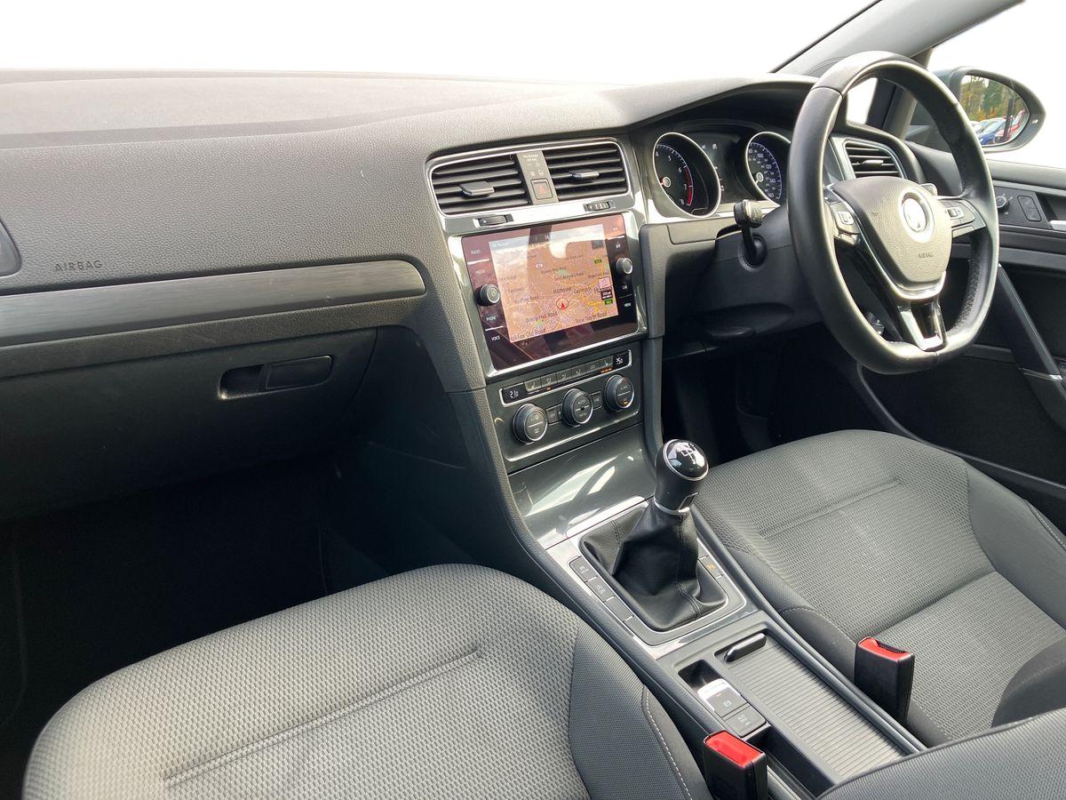 Used Volkswagen Golf 2020 for sale - 76436782: Photo 6