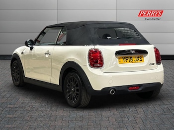 Used MINI Convertible 2019 for sale - 75626265: Photo