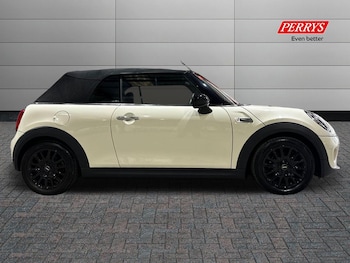 Used MINI Convertible 2019 for sale - 75626265: Photo