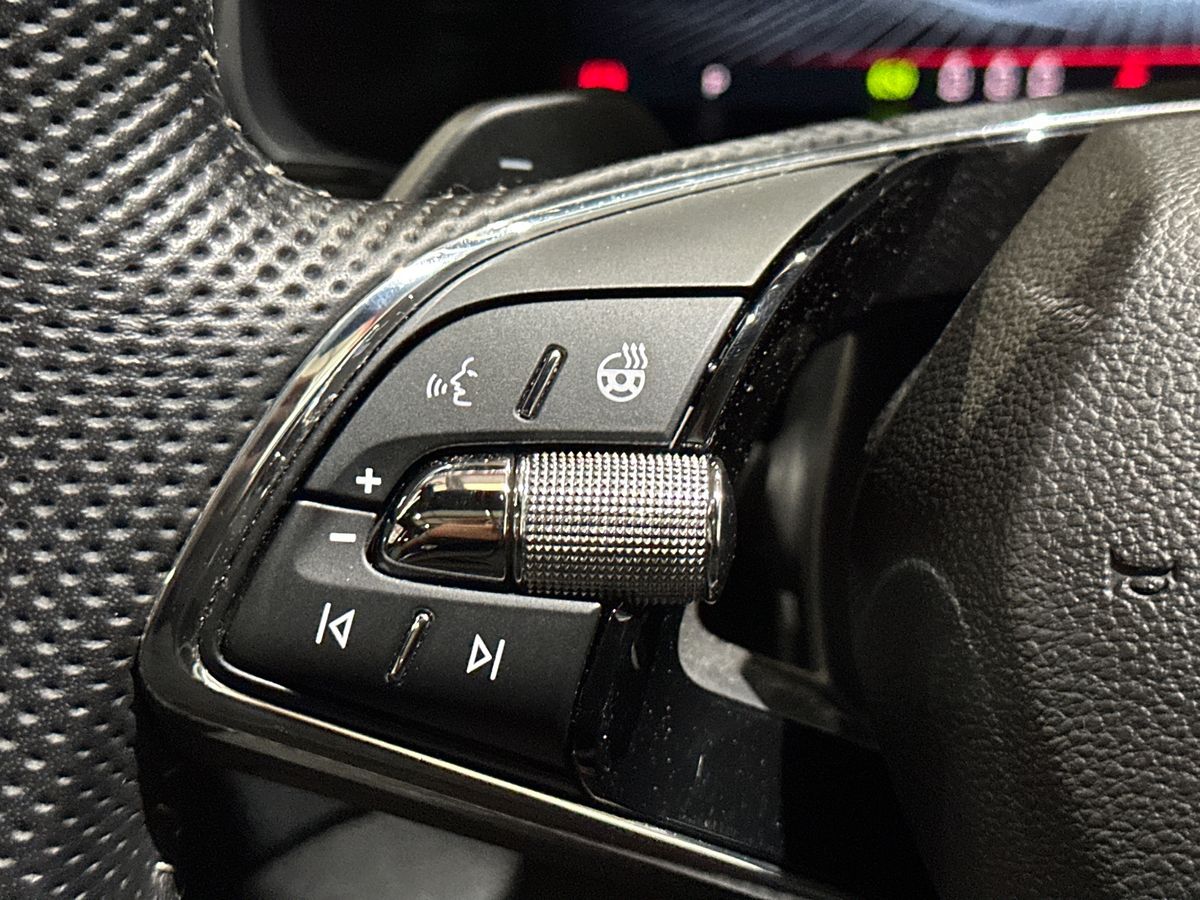 Used Skoda Karoq 2023 for sale - 76565907: Photo 16