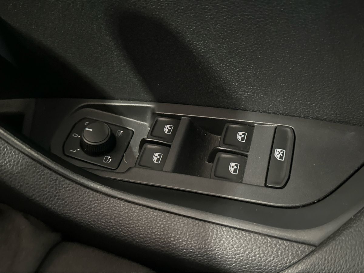 Used Skoda Karoq 2023 for sale - 76565907: Photo 18