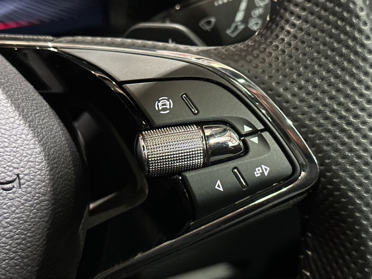 Used Skoda Karoq 2023 for sale - 76565907: Photo 37