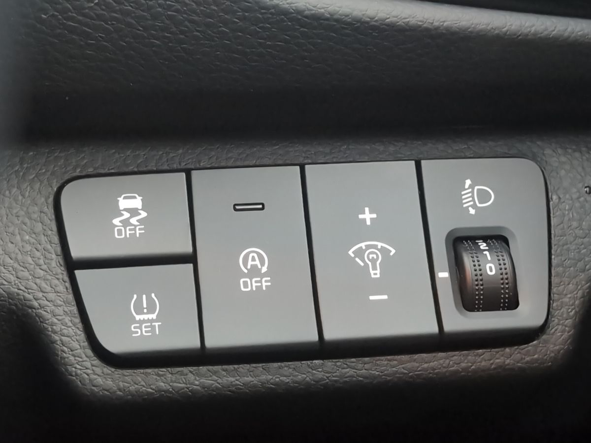 Used Kia Rio 2023 for sale - 76957926: Photo 23