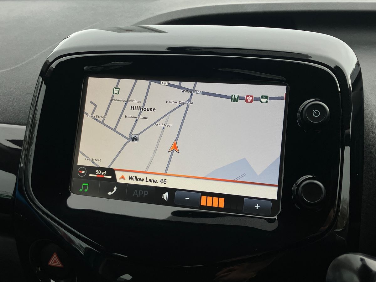 Used Toyota AYGO 2015 for sale - 76491232: Photo 11