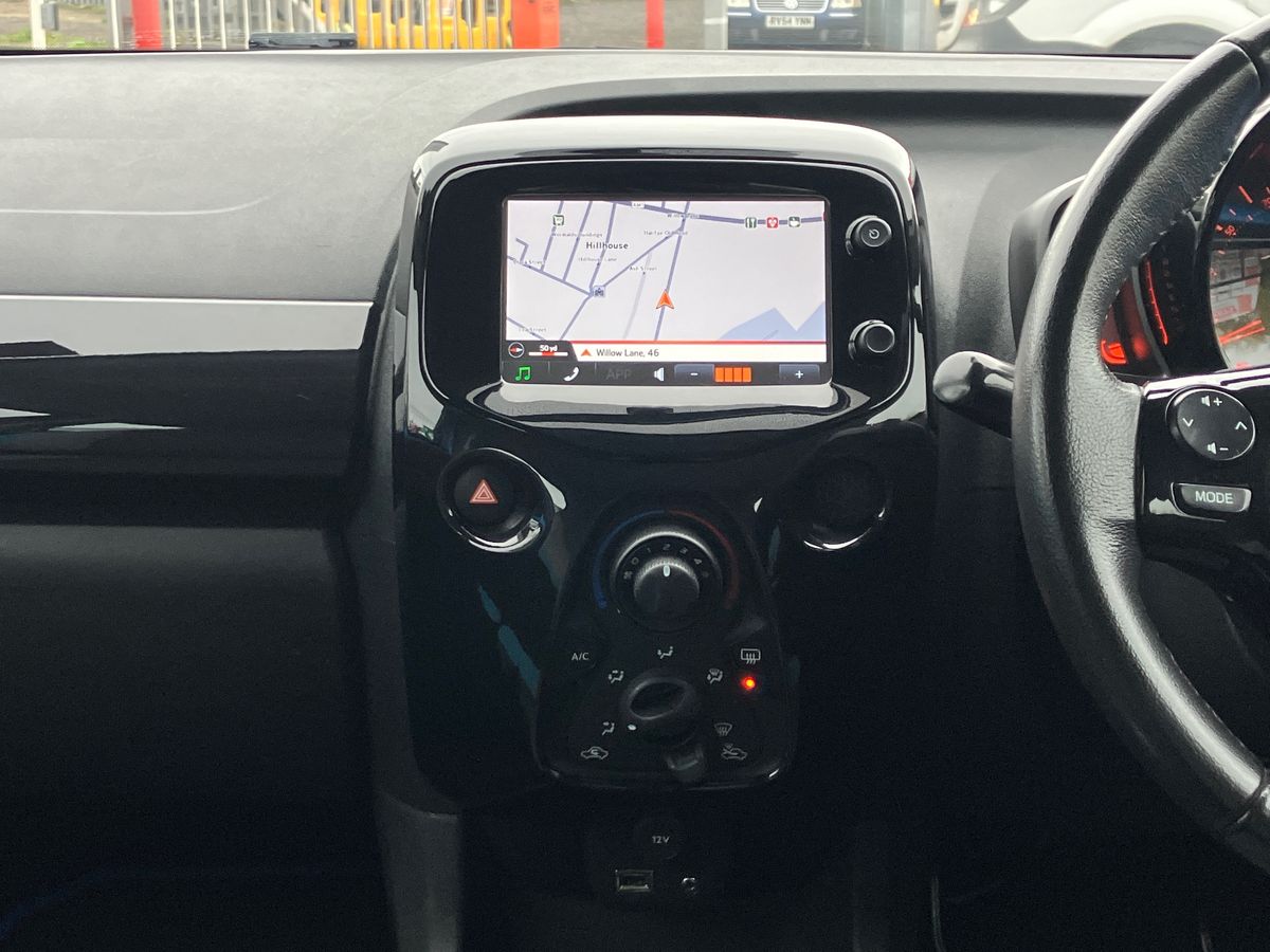 Used Toyota AYGO 2015 for sale - 76491232: Photo 35