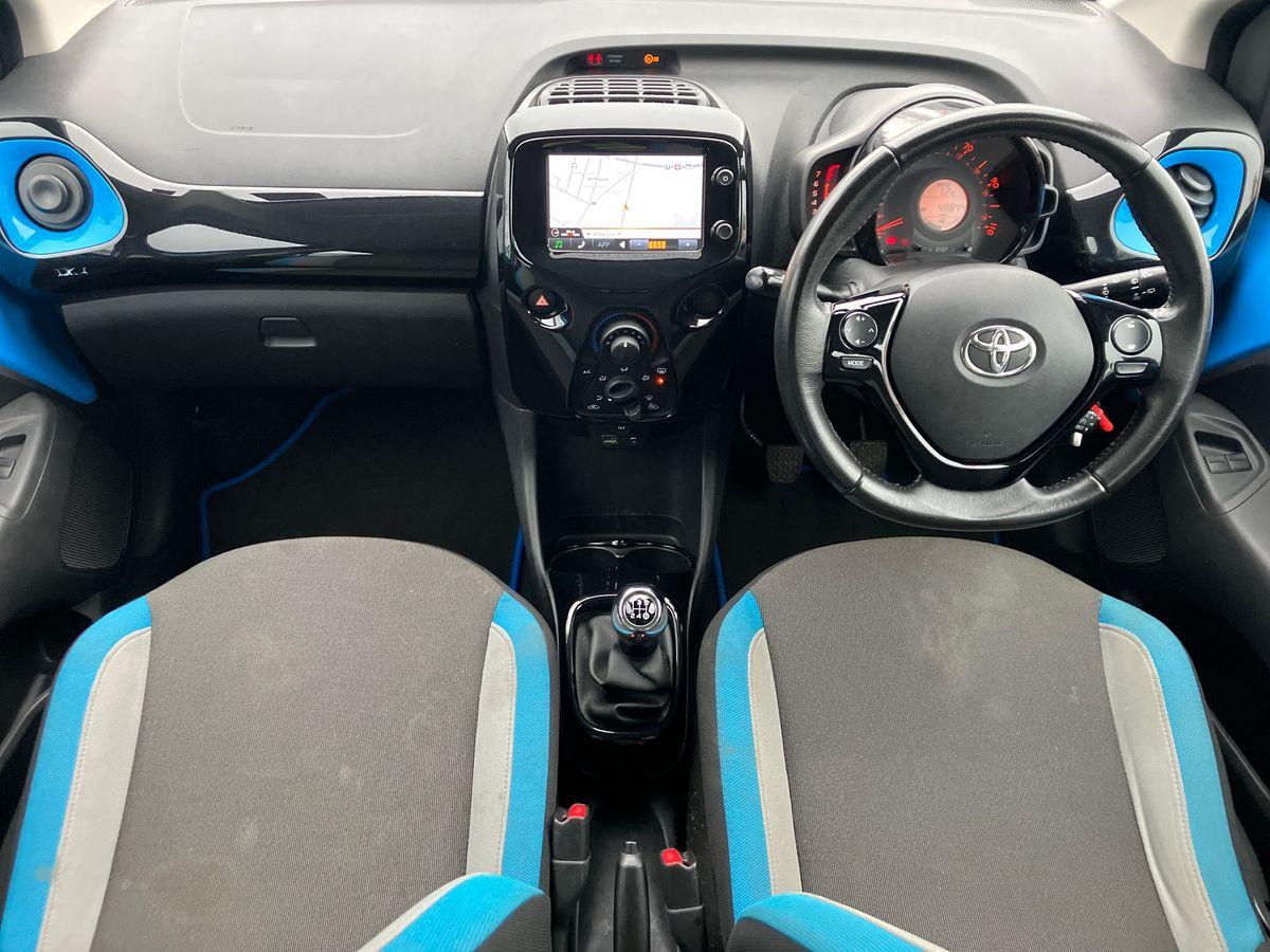 Used Toyota AYGO 2015 for sale - 76491232: Photo 9