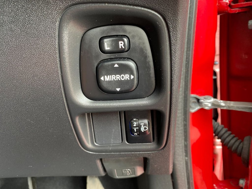 Used Toyota AYGO 2017 for sale - 76265406: Photo 17