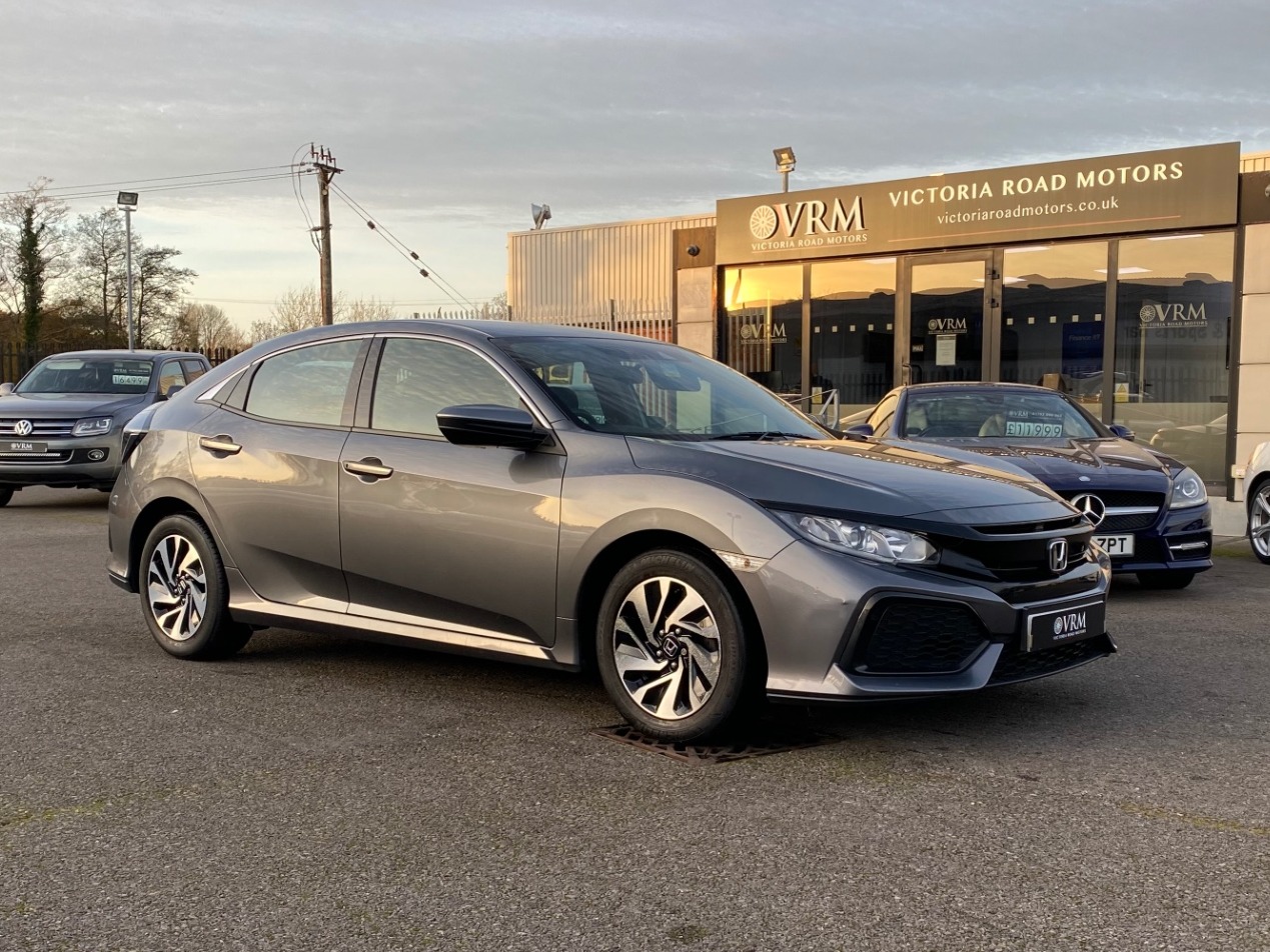 Used Honda Civic 2018 for sale - 76206126: Photo 1