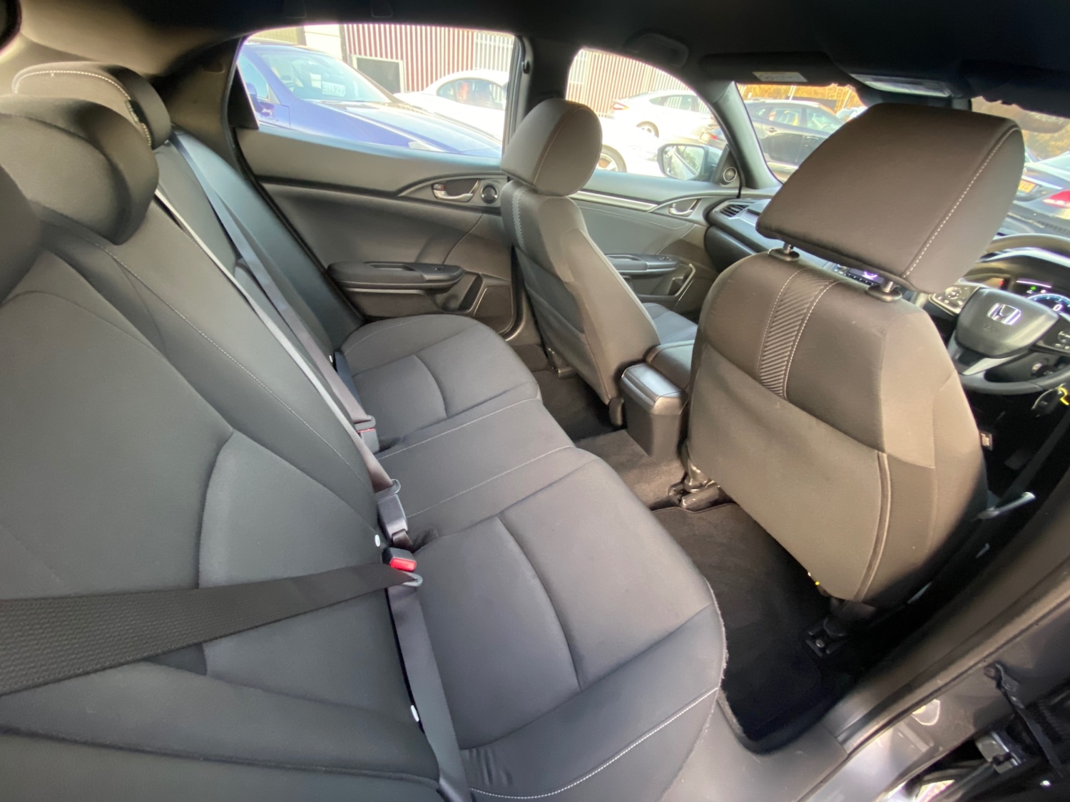 Used Honda Civic 2018 for sale - 76206126: Photo 14