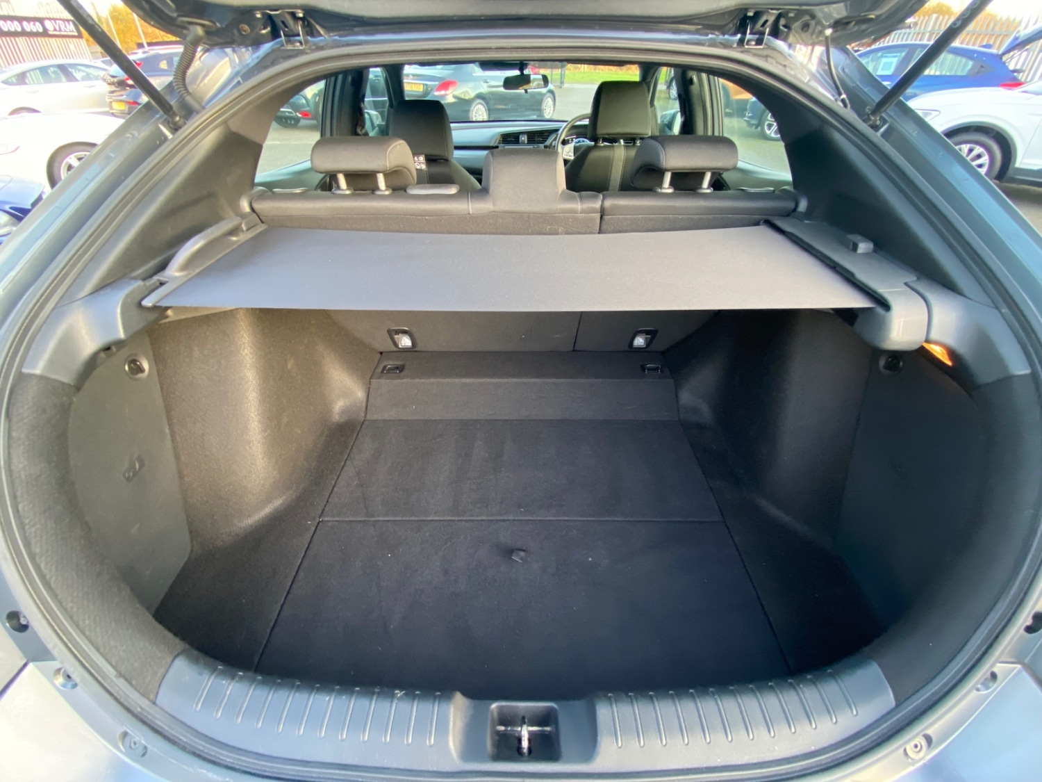 Used Honda Civic 2018 for sale - 76206126: Photo 21