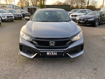 Used Honda Civic 2018 for sale - 76206126: Photo 3