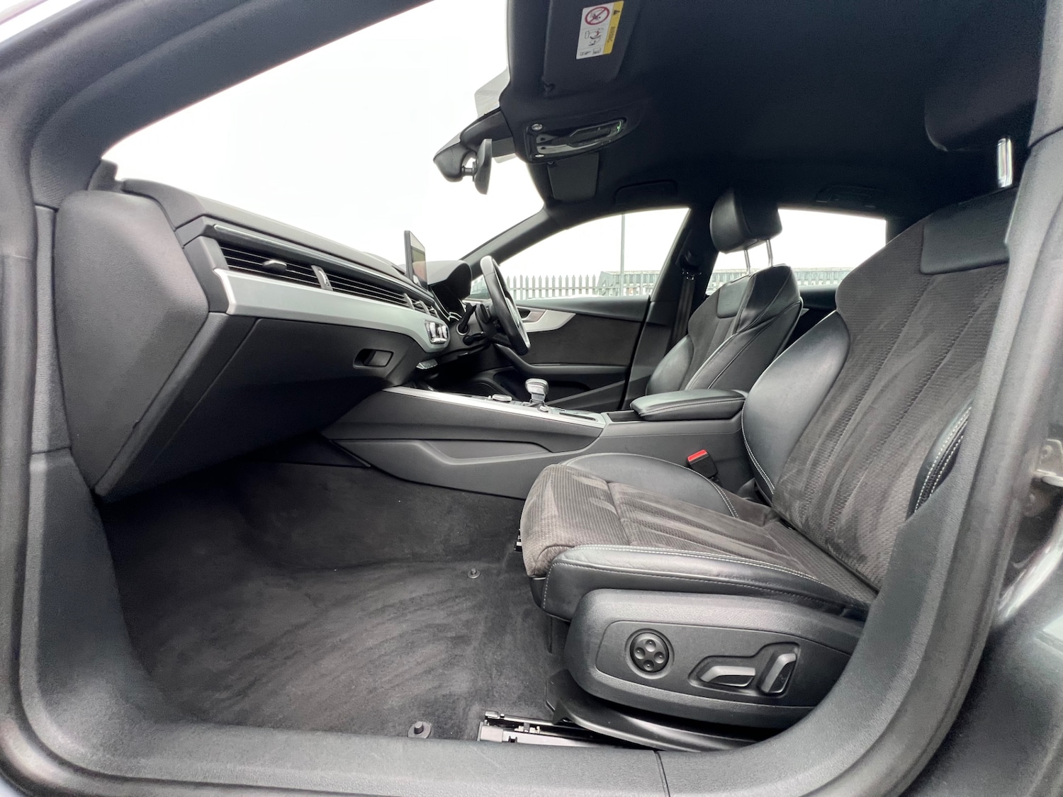 Used Audi A5 2018 for sale - 76161556: Photo 8