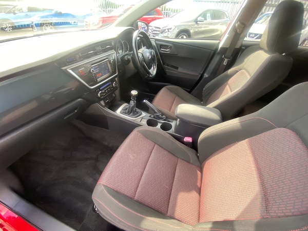 Used Toyota Auris 2013 for sale - 76046120: Photo 10
