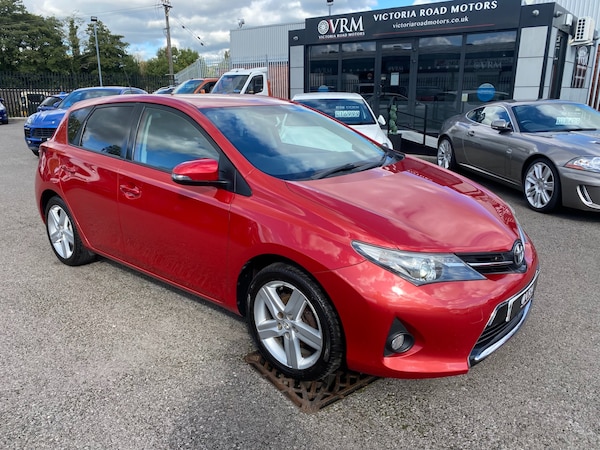 Used Toyota Auris 2013 for sale - 76046120: Photo 2