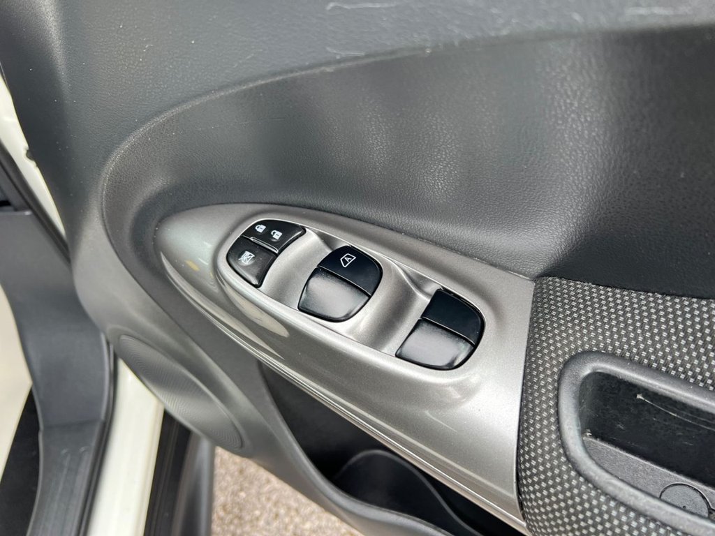 Used Nissan Juke 2012 for sale - 76265419: Photo 19