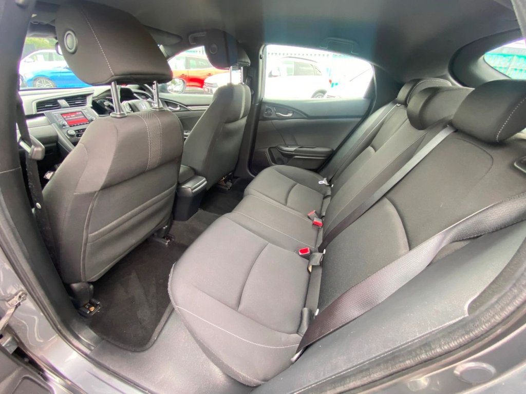 Used Honda Civic 2018 for sale - 76265404: Photo 15